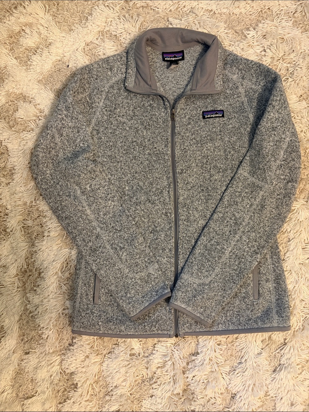 Patagonia Women's Heather Light Gray Full-Zip Fleece Jacket - Picture 2 of 2